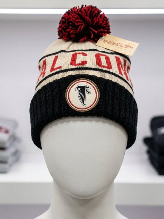 Atlanta Falcons Mitchell & Ness "oatmeal" Cuffed Knit Hat W/ Pom